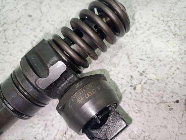 INJECTEUR VW/SEAT/SKODA 1.4TDI/1.9TDI - Vue 2
